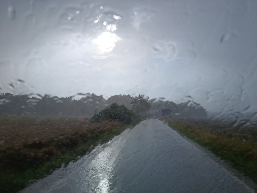 Průtrž na cestě z Dřenice 