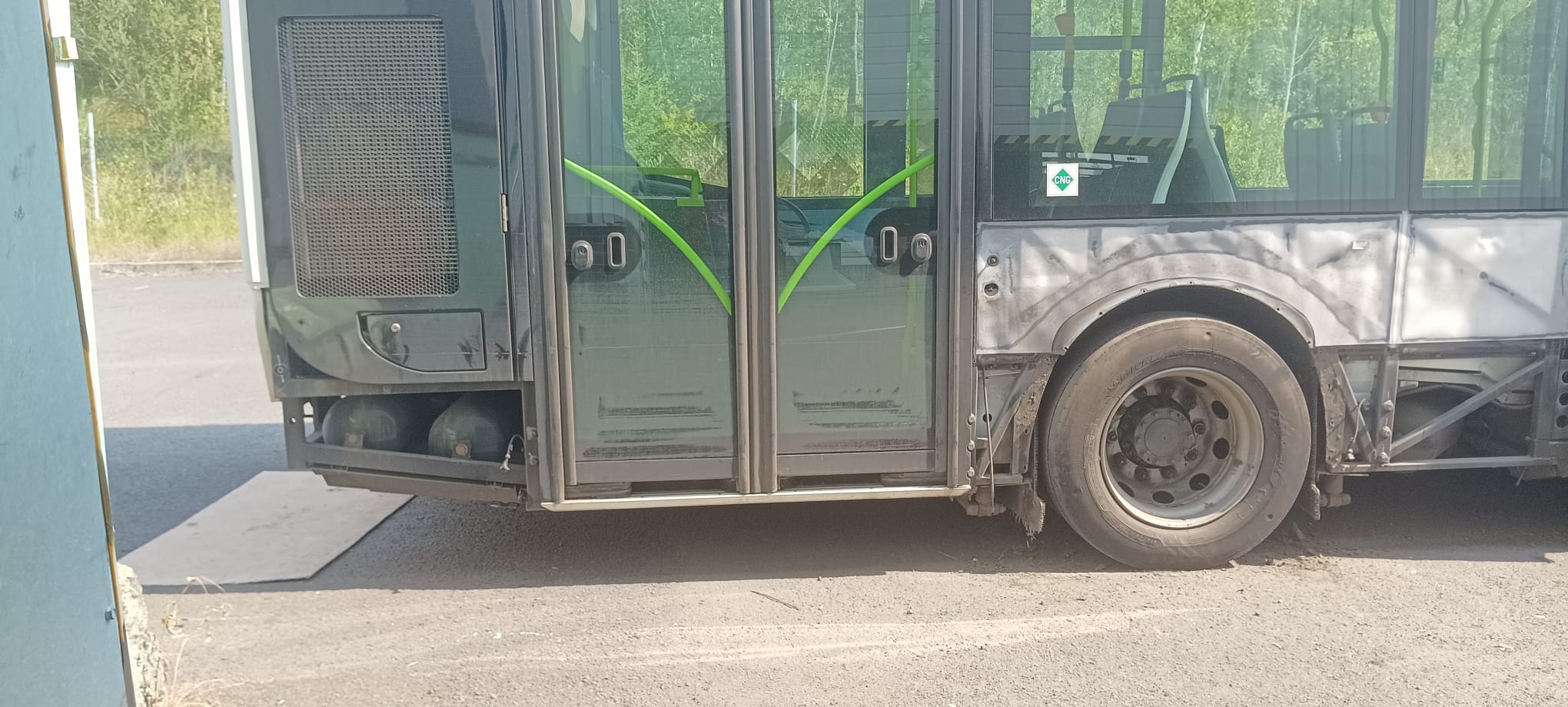1000079527
